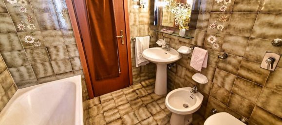 3 bedrooms Apartment in Senago, Italy No. 357885 16