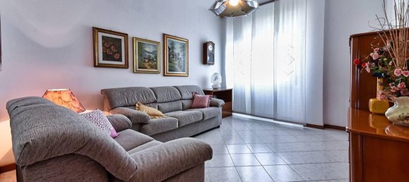 3 bedrooms Apartment in Senago, Italy No. 357885 10