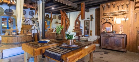 8 bedrooms House in Zamora, Spain No. 85115 96