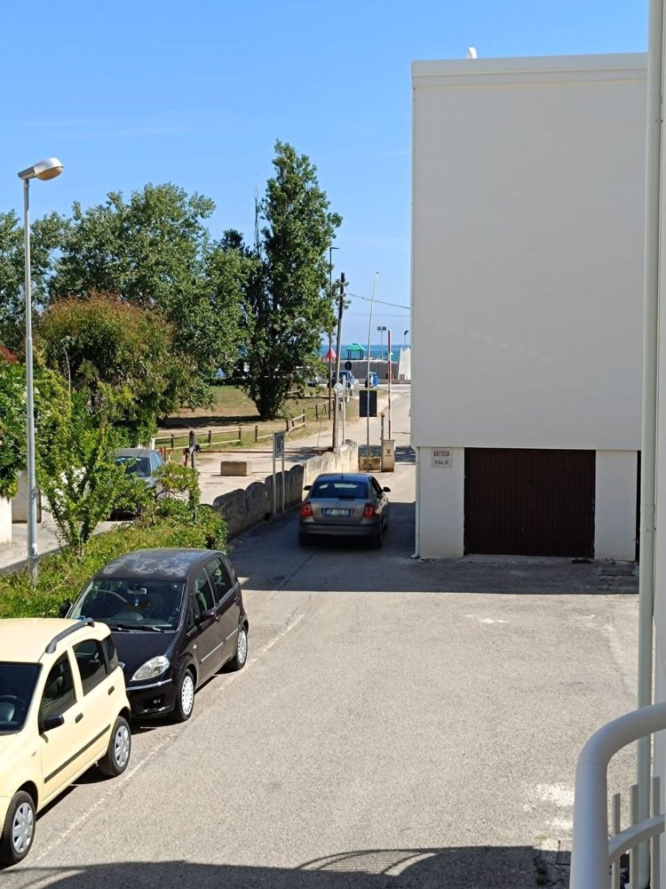 3 rooms Apartment in San Salvo, Italy No. 270768