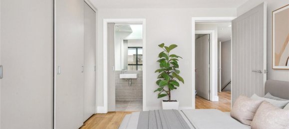 3 bedrooms House in Barnes, United Kingdom No. 5176 8