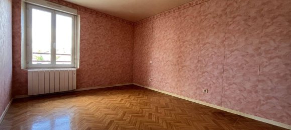 3 bedrooms House in Dormans, France No. 152634 6