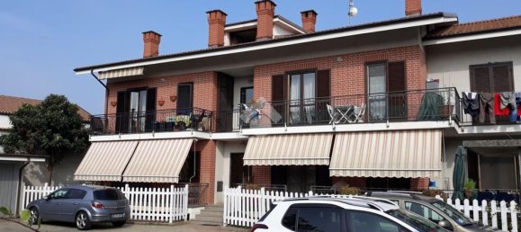 4 Schlafzimmer Wohnung in Scalenghe, Italy, Nr. 323130 2