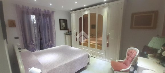 4 Schlafzimmer Wohnung in Scalenghe, Italy, Nr. 323130 4