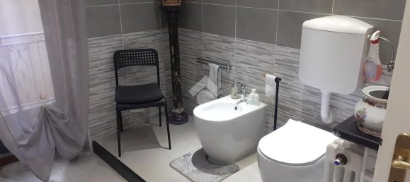 4 Schlafzimmer Wohnung in Scalenghe, Italy, Nr. 323130 6