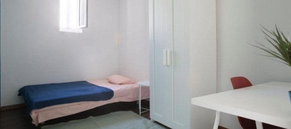 6 bedrooms Condo in Lisbon, Portugal No. 6772 4