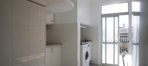 6 bedrooms Condo in Lisbon, Portugal No. 6772 2