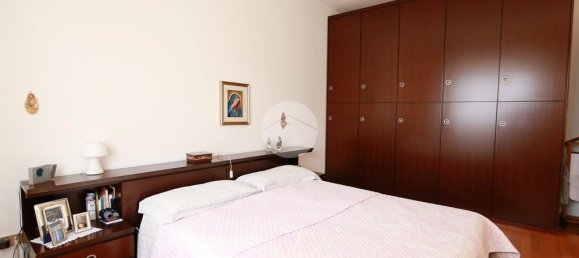 3 bedrooms Villa in Preganziol, Italy No. 309924 9