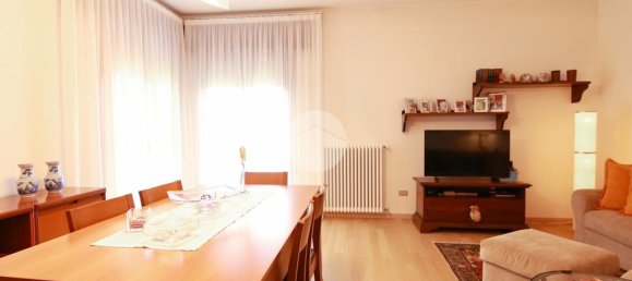 3 bedrooms Villa in Preganziol, Italy No. 309924 28
