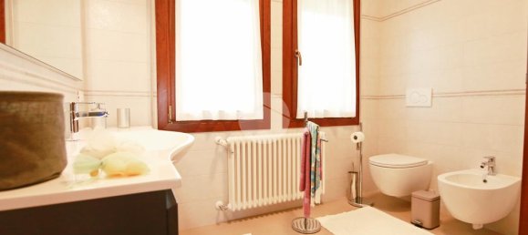 3 bedrooms Villa in Preganziol, Italy No. 309924 17