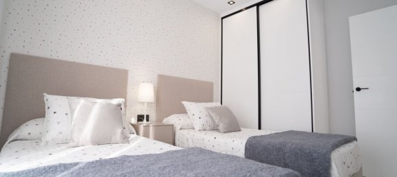 2 bedrooms Apartment in Valencian Community, Spain No. 285120 10