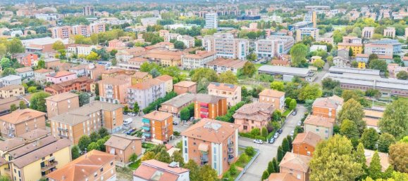 Apartamento de 2 divisões em Reggio Emilia, Italy N.º 232349 33