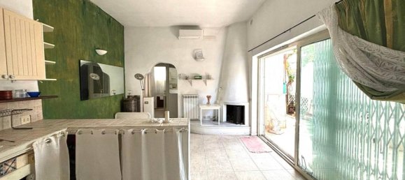 Apartamento de 2 habitaciónes en Fiumicino, Italy No. 39442 2