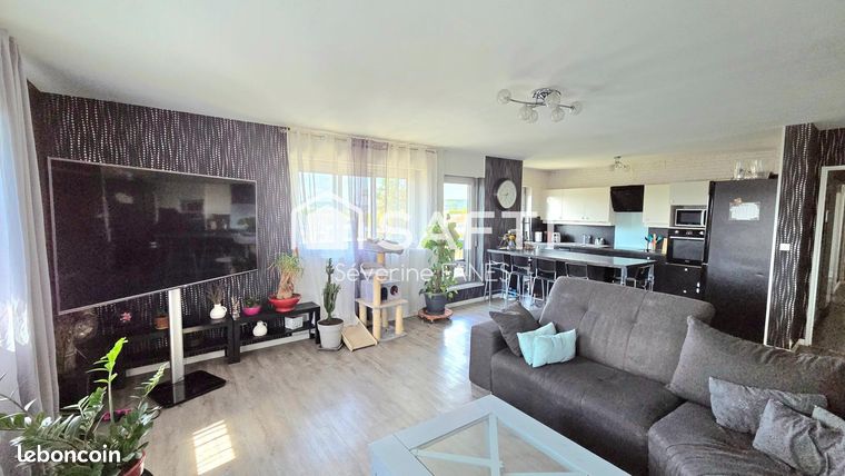 4 bedrooms Apartment in Rouen, France No. 353646