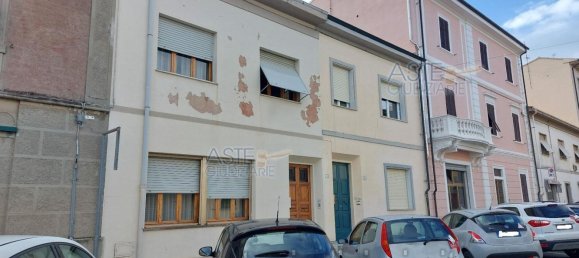 Casa de 11 divisões em Cecina, Italy N.º 42845 7