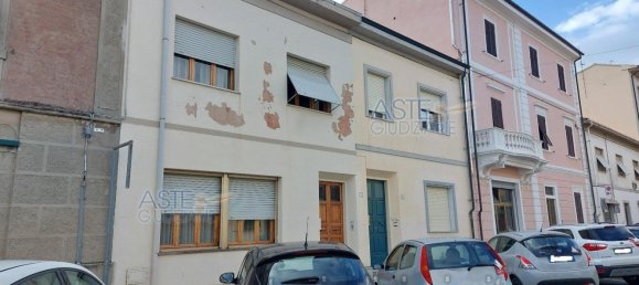 Casa de 11 divisões em Cecina, Italy N.º 42845 15