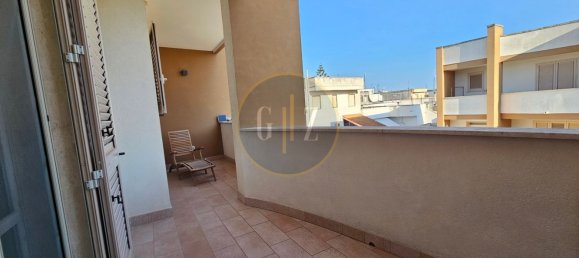 Дом с 4 спальнями в Calimera, Италия № 369819 42