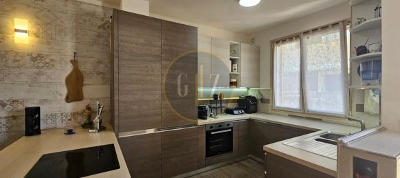 Дом с 4 спальнями в Calimera, Италия № 369819 19