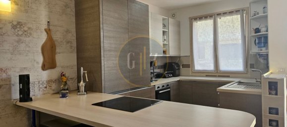 Дом с 4 спальнями в Calimera, Италия № 369819 15