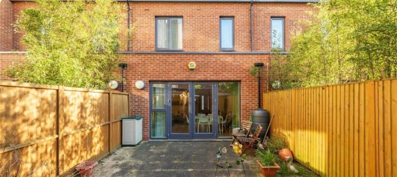 3 bedrooms House in London, United Kingdom No. 7614 20