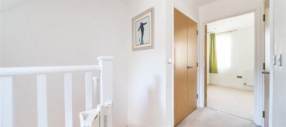 3 bedrooms House in London, United Kingdom No. 7614 27