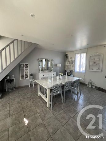 2 bedrooms House in Vignacourt, France No. 301983