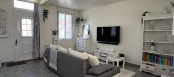 2 bedrooms House in Vignacourt, France No. 301983 6