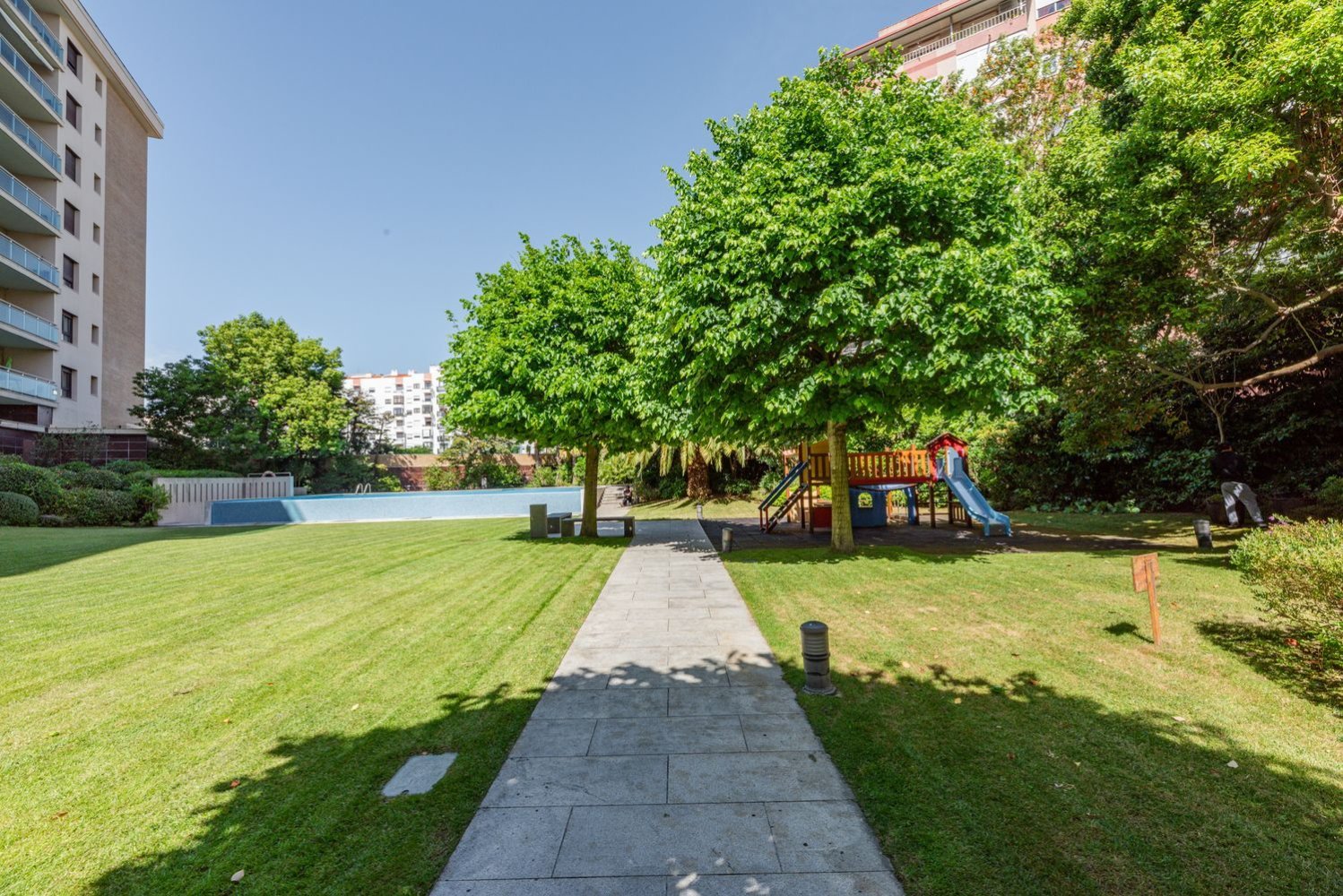 2 bedrooms Apartment in Odivelas, Portugal No. 260384