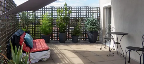 3 bedrooms Duplex in La Courneuve, France No. 352671 2