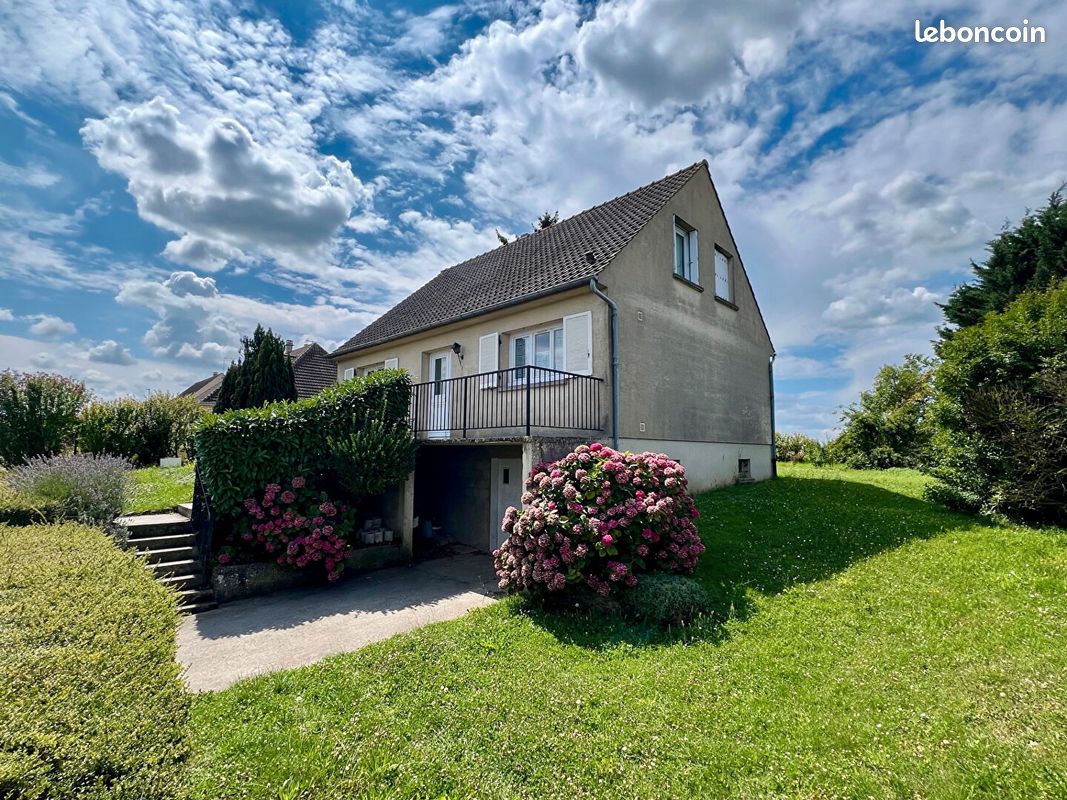 4 bedrooms House in Nanteuil-les-Meaux, France No. 285733