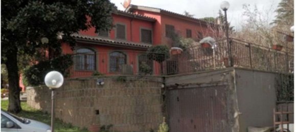 3 rooms Villa in Nemi, Italy No. 9709 2