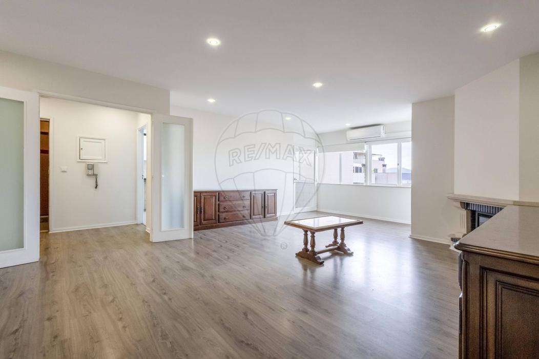 Квартира с 3 спальнями в Брага, Португалия № 227103