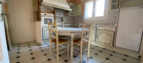 Casa de 3 dormitorios en Meucon, France No. 207661 3