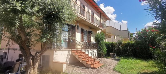 4 rooms Apartment in Poggio a Caiano, Italy No. 264943 31