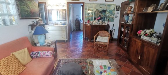 4 rooms Apartment in Poggio a Caiano, Italy No. 264943 7