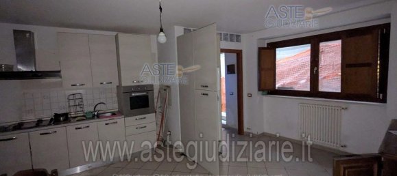 4 Schlafzimmer Wohnung in Scoppito, Italy, Nr. 337097 7
