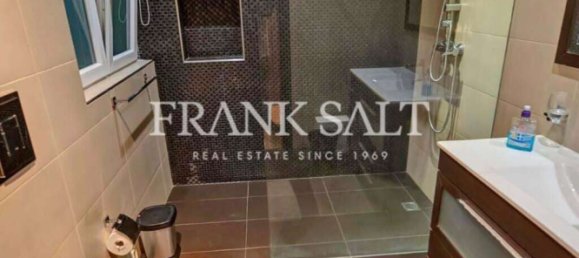 2 غرف نوم طابقين في Swieqi, Malta رقم 3678 28