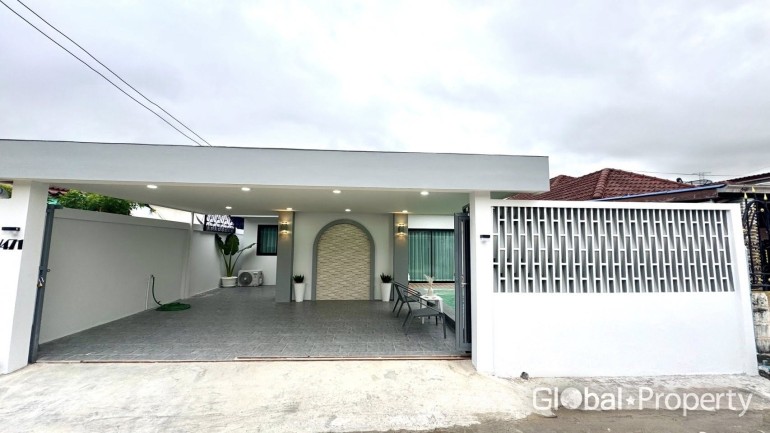 3 bedrooms House for sale in Pattaya, Chonburi, Eastern Thailand, Thailand № 165676