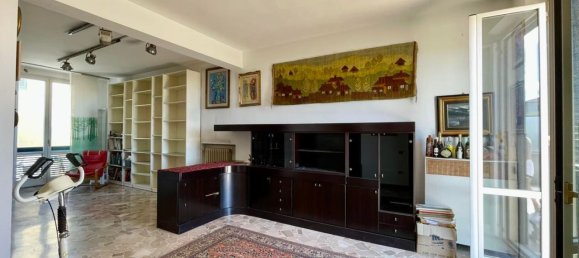 5 bedrooms House in San Miniato, Italy No. 373913 16