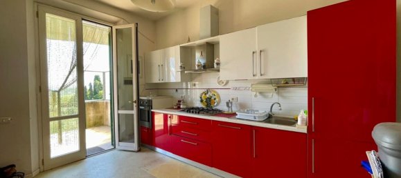 5 bedrooms House in San Miniato, Italy No. 373913 3