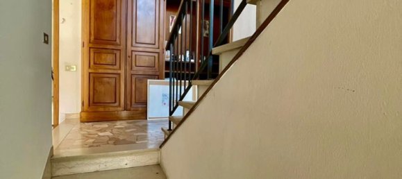 5 bedrooms House in San Miniato, Italy No. 373913 33