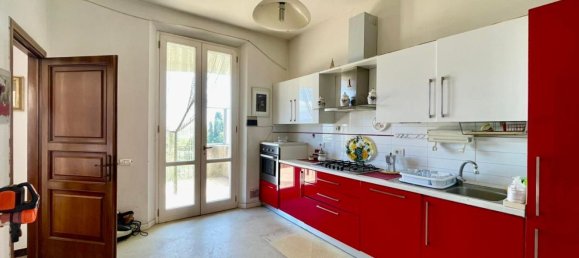 5 bedrooms House in San Miniato, Italy No. 373913 7