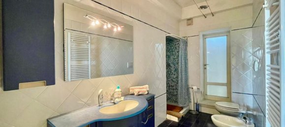 5 bedrooms House in San Miniato, Italy No. 373913 44