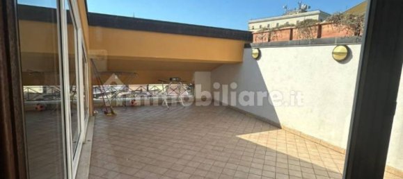3 Schlafzimmer Penthouse in Frosinone, Italy, Nr. 342550 2
