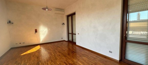 3 Schlafzimmer Penthouse in Frosinone, Italy, Nr. 342550 3