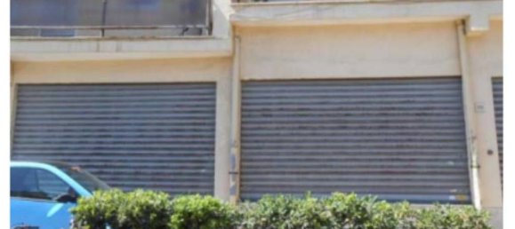 111m² Commercial property in Pomezia, Italy No. 98037 5