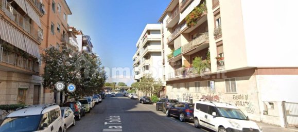 2 bedrooms Apartment in Rome, Italy No. 356885 5