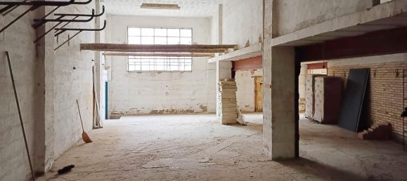 650m² Commercial property in Chartered Community of Navarre, Spain No. 32708 11