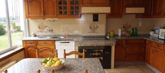 8 chambres Maison à Bergondo, Spain No. 55675 20