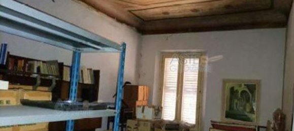 4 bedrooms Apartment in Fabriano, Italy No. 376590 10